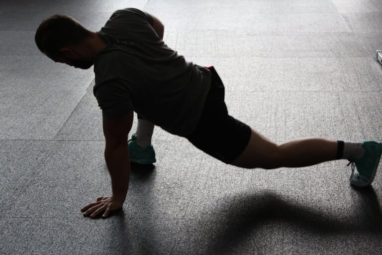 man performing forward lunges